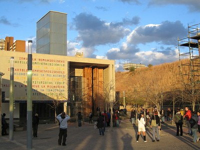 Zimbabwe castigates SA court ruling